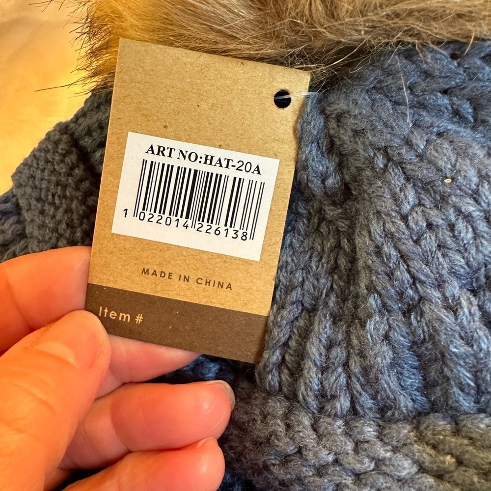 NWT C.C Beanie Tail or Pom - Picture 9 of 11